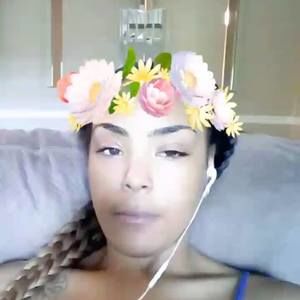 Meet your Posher, Naomi